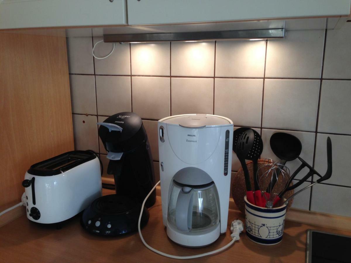 Ferienwohnung Mit Garten In Koeln Exteriör bild